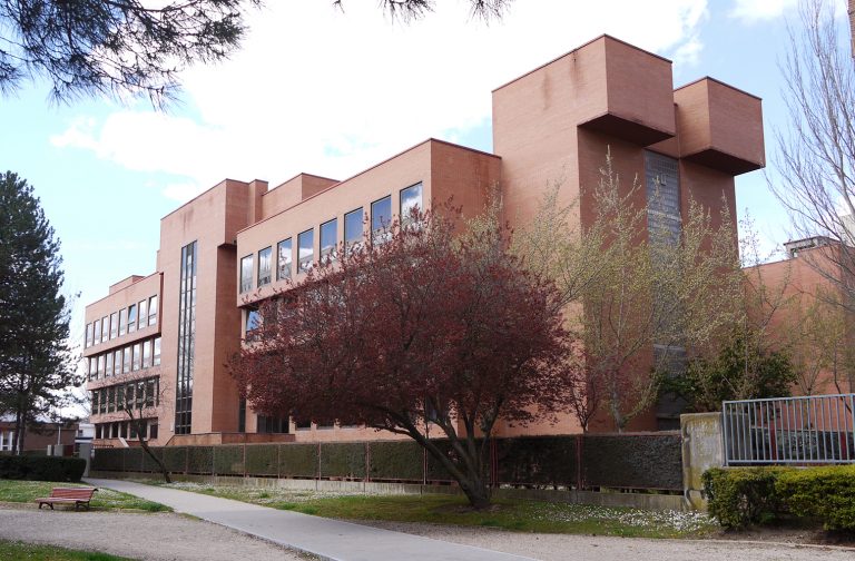 <b>Escuela Técnica Superior de Arquitectura</b>